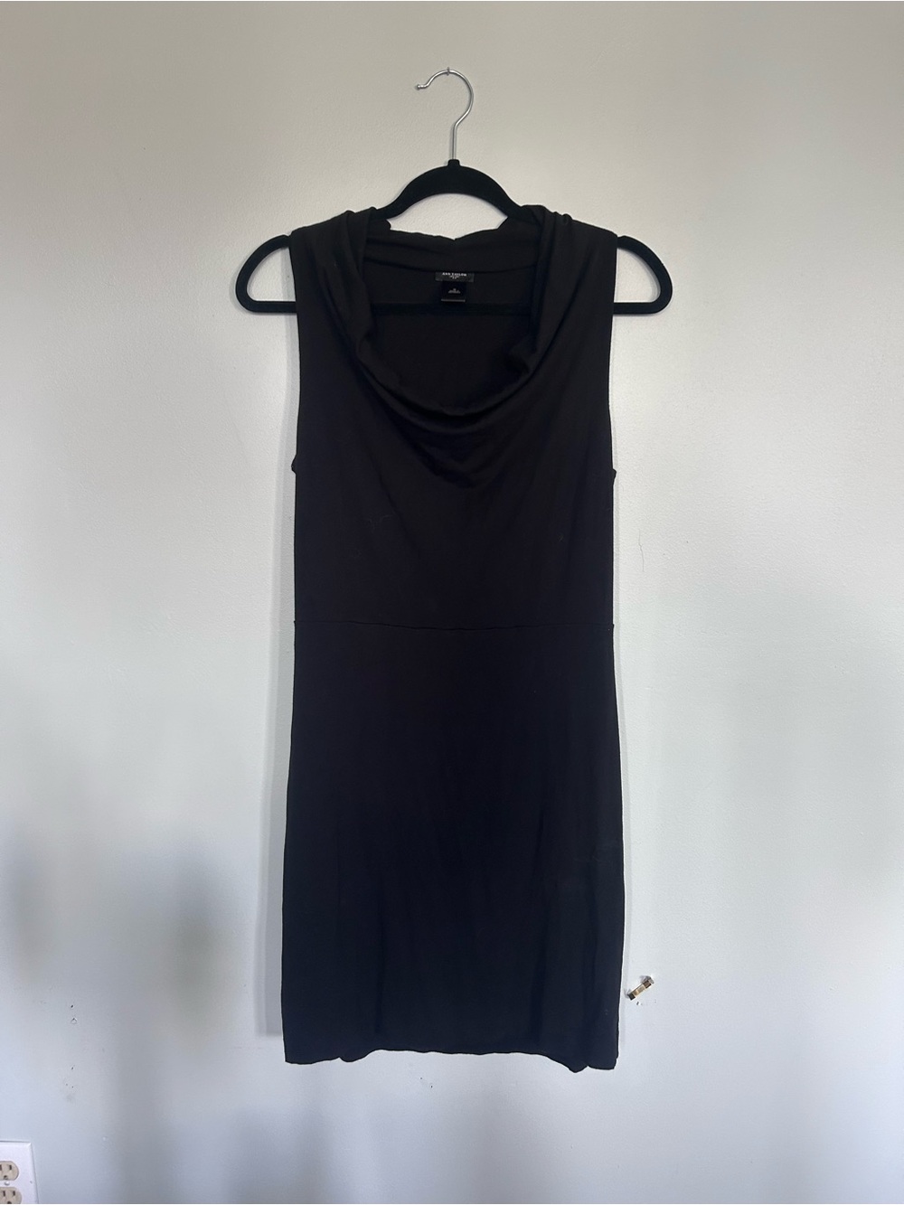 Ann Taylor Black Sleeveless Shift Dress